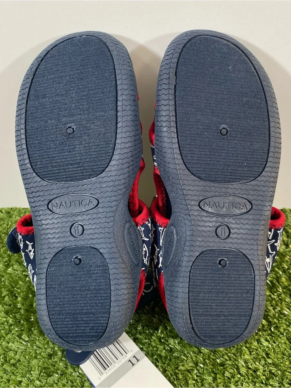 Nautica Water Shoes Little Kids Boys Girls Size 11 Blue Red Sharks Closed Toe
